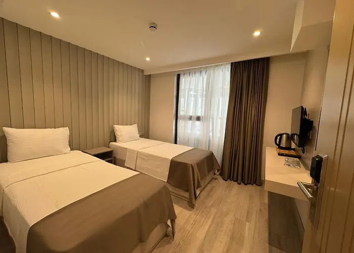 Standard Twin Room